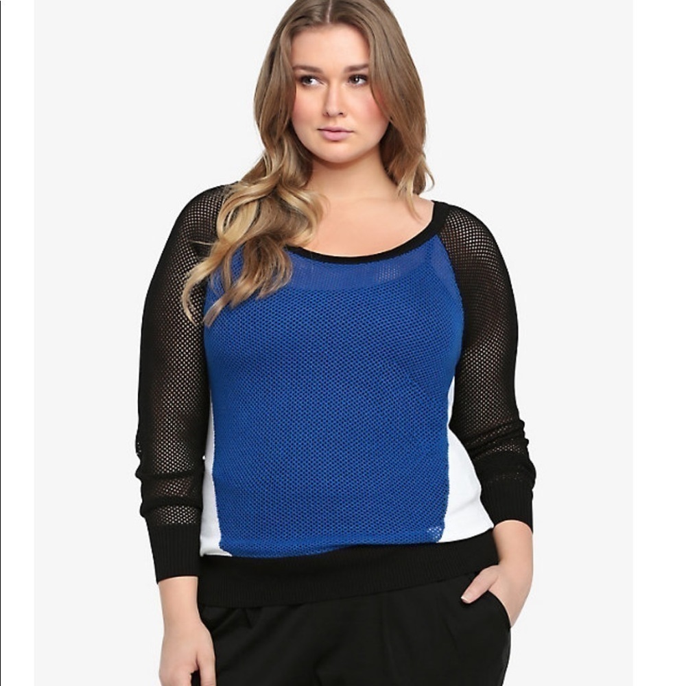 NWT TORRID•OPEN STITCH PULLOVER